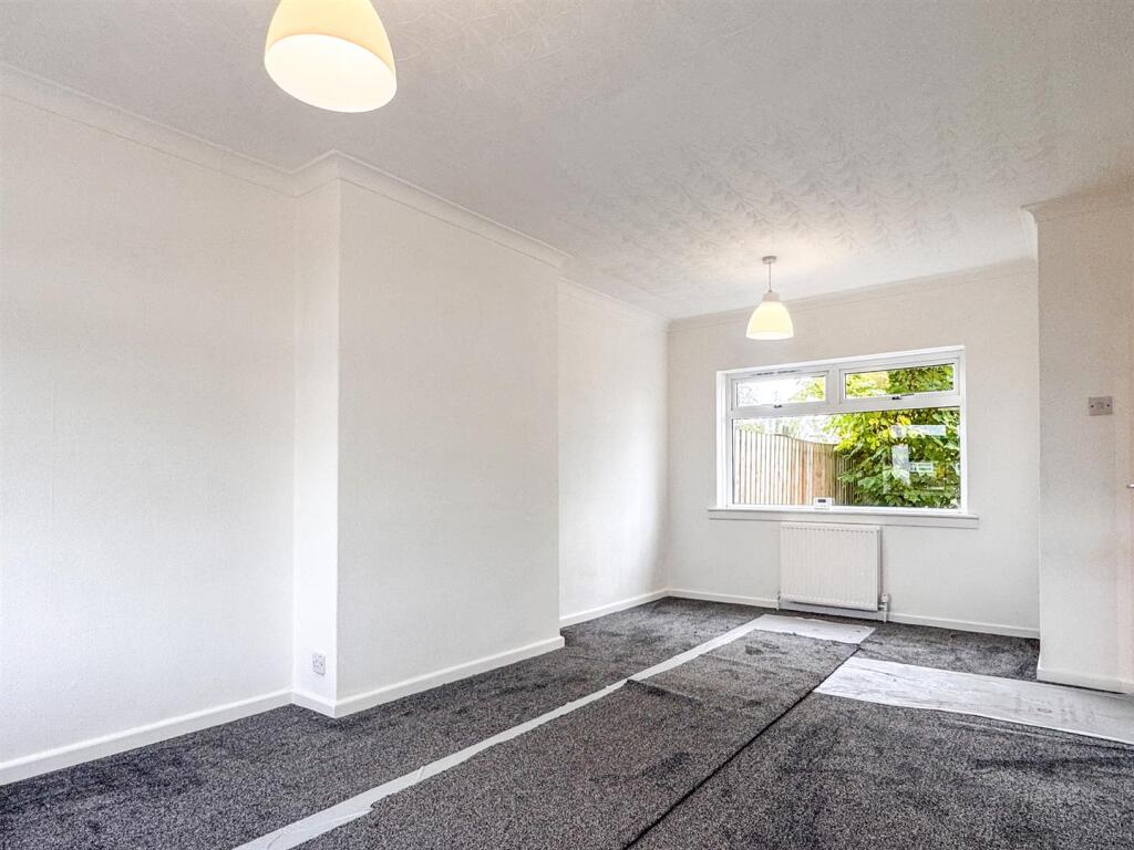 House in Wishaw, Coltness - View 4