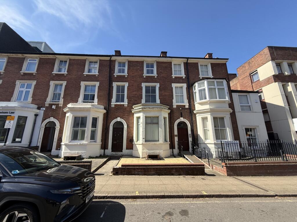 Main image of property: 25 Waterloo Road, Wolverhampton, West Midlands WV1 4DJ