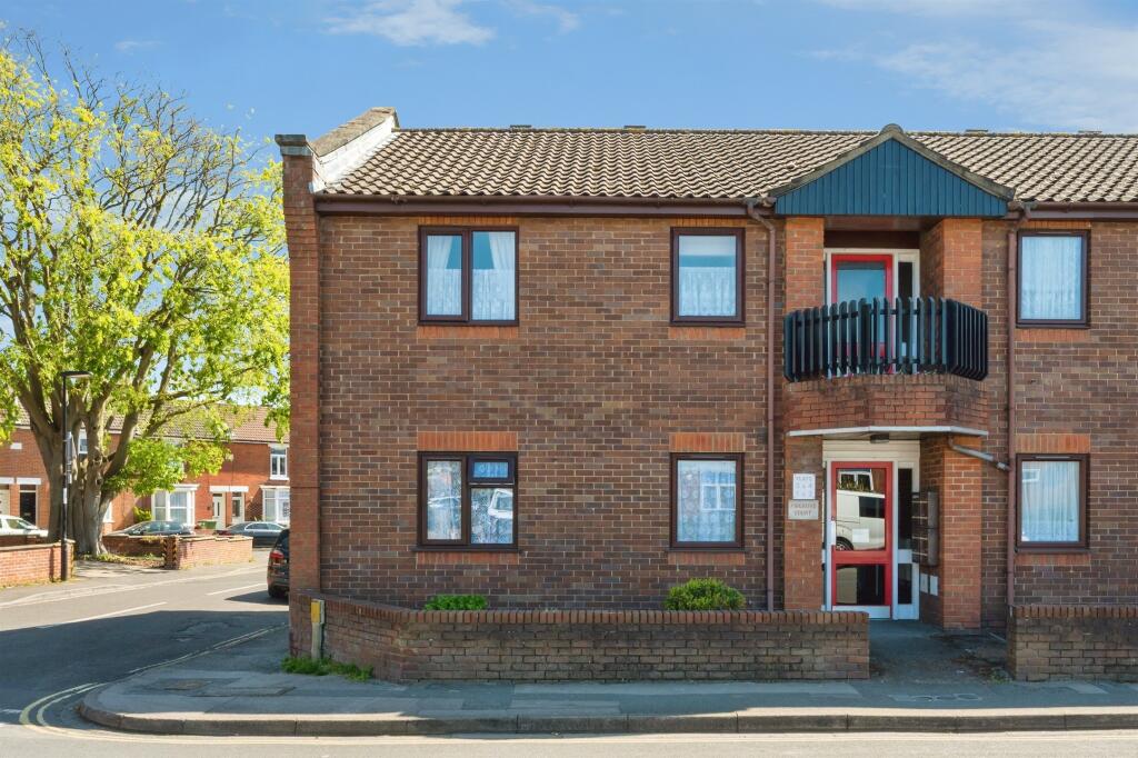Main image of property: Grove Road, Southampton