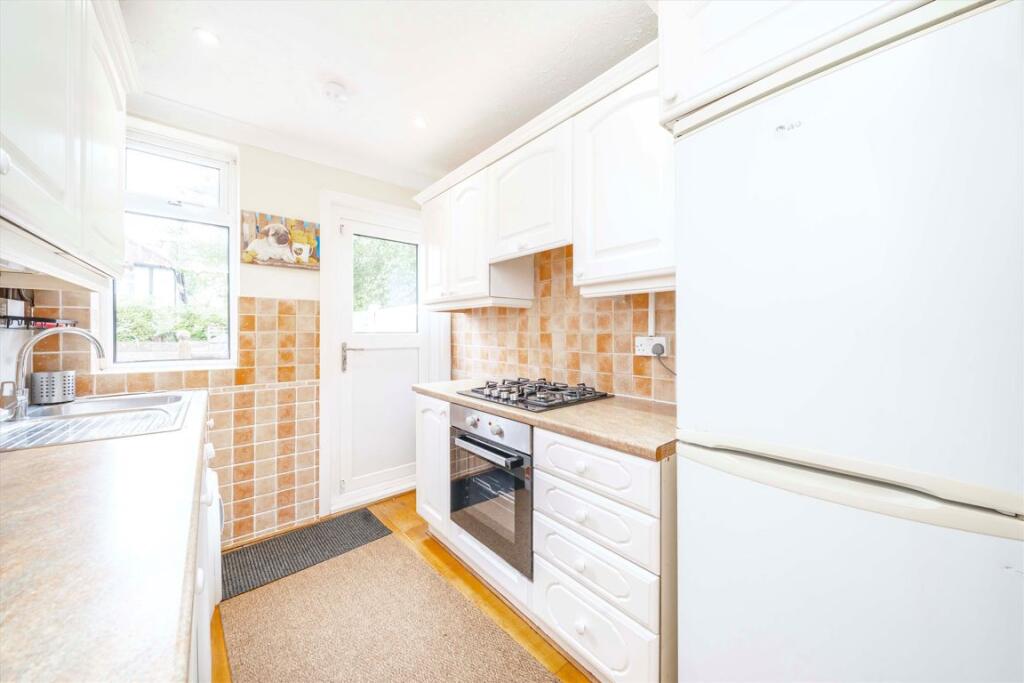 House in Twickenham - View 4