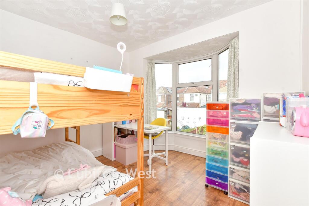 Apartment in Portsmouth - View 6