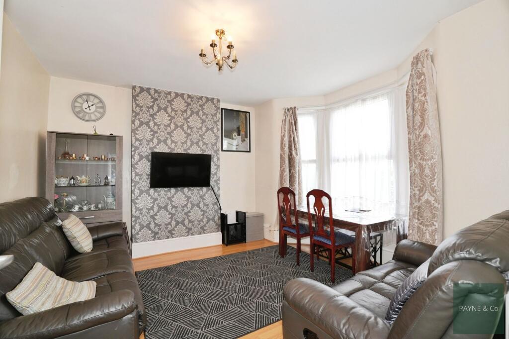 Staines Road, Ilford, IG1 photo 4