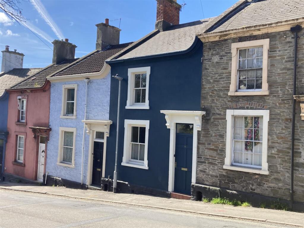 Main image of property: Chapel Hill, Clevedon