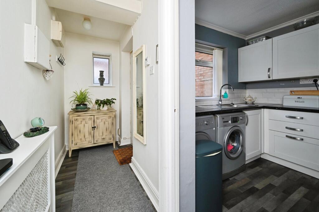 Alder Close, Mansfield, NG19 photo 4