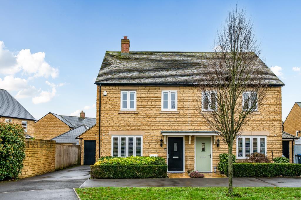 Main image of property: Tumbler Way, Carterton, OX18