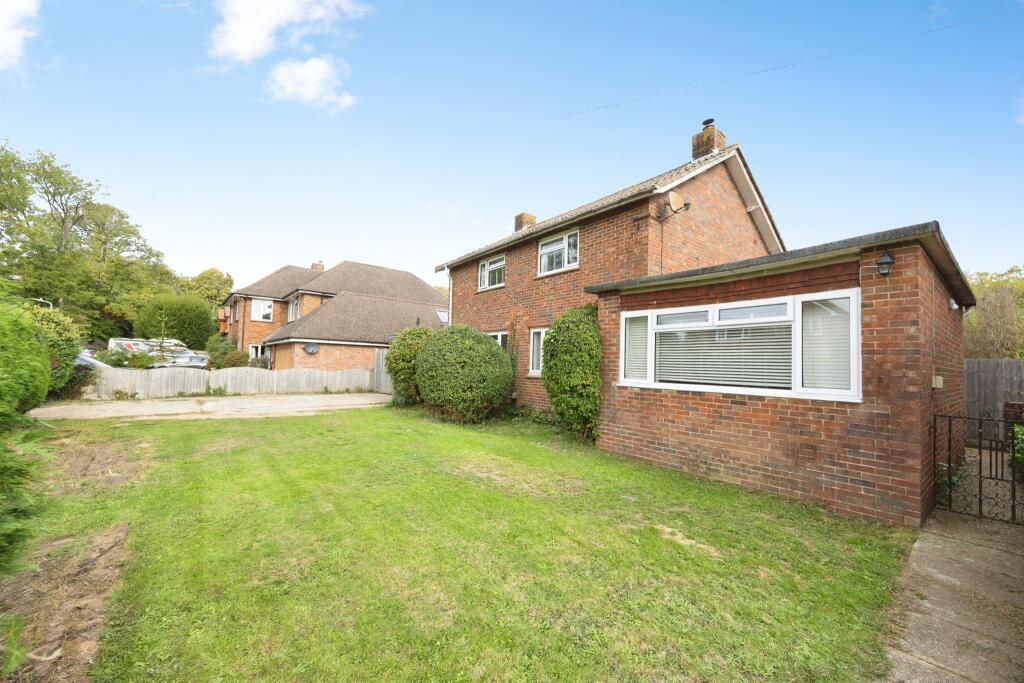 House in Tonbridge - View 3