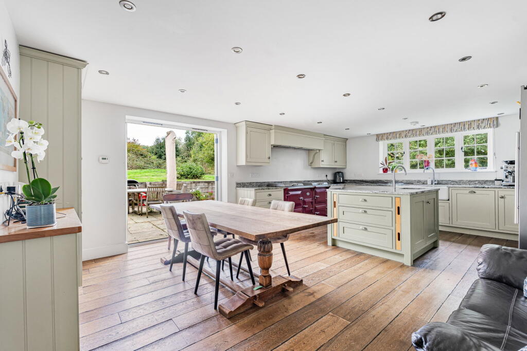 House in Horsham, Colgate - View 3