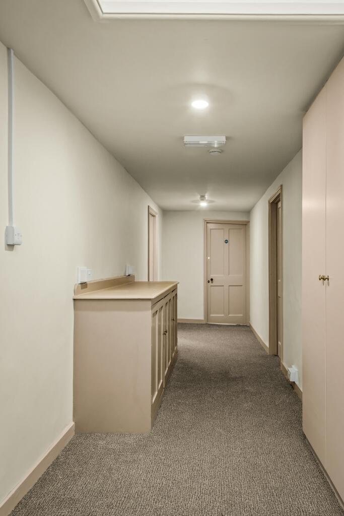 Pelician Suite Hall