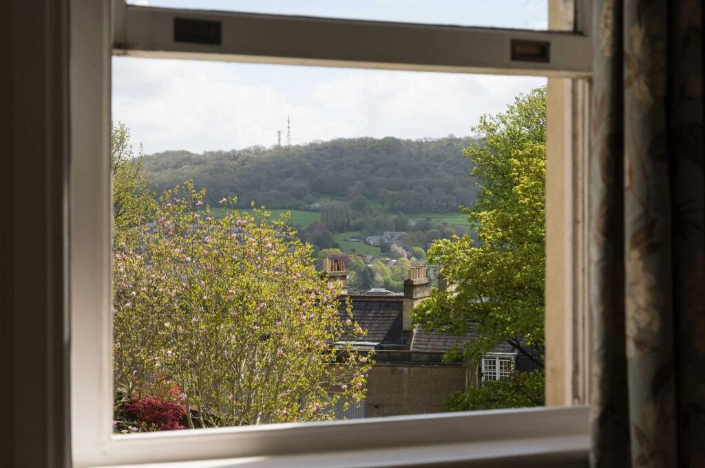 Apartment in Bath - View 3