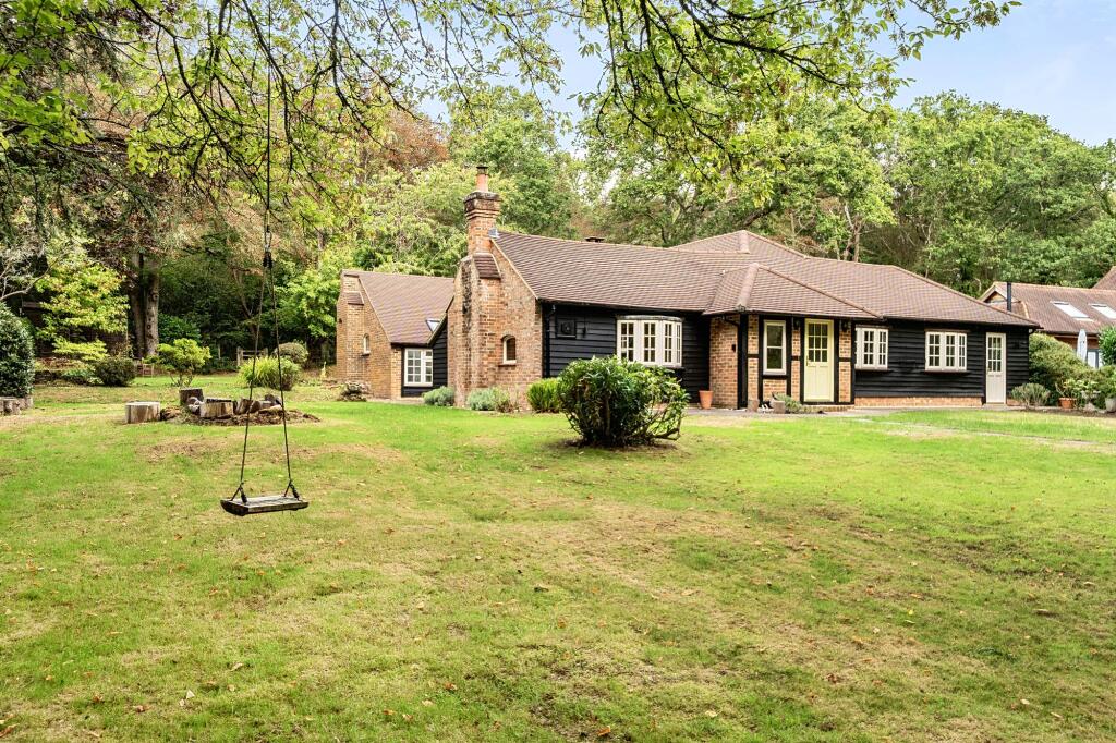 House in Redhill - View 4