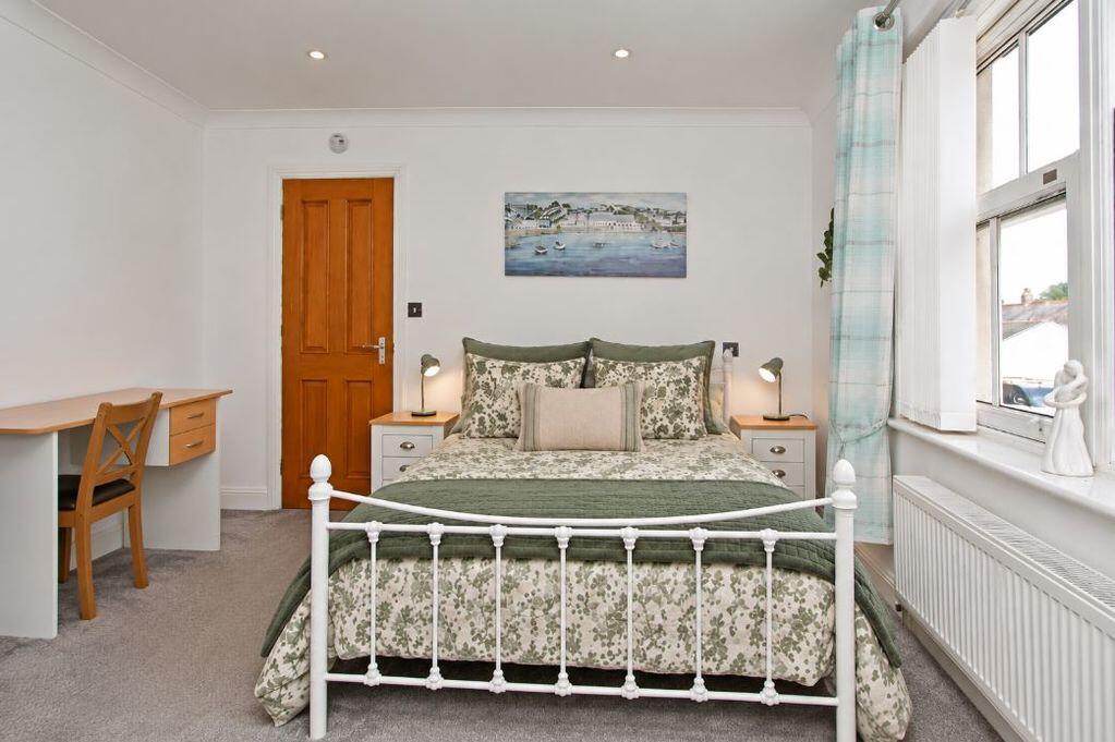 House in Truro, Kenwyn - More