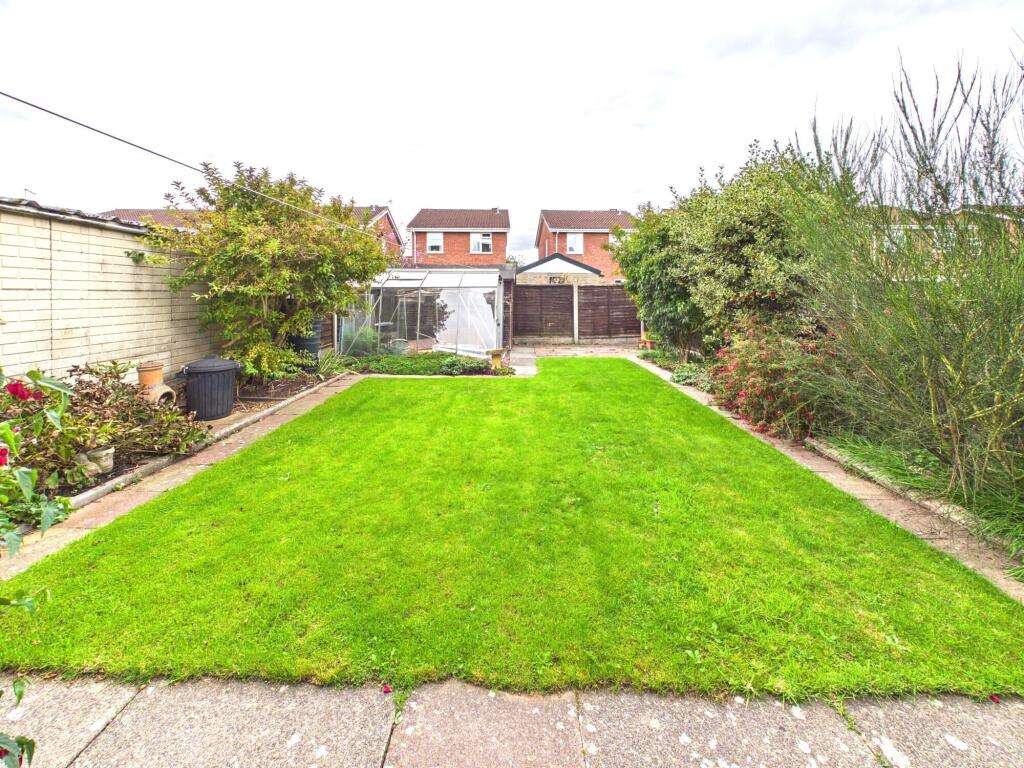 House in Market Drayton, Shropshire - View 2