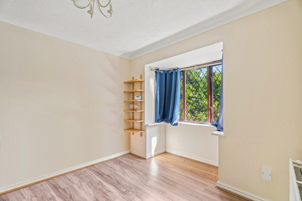 House in Streatley, Central Bedfordshire - More