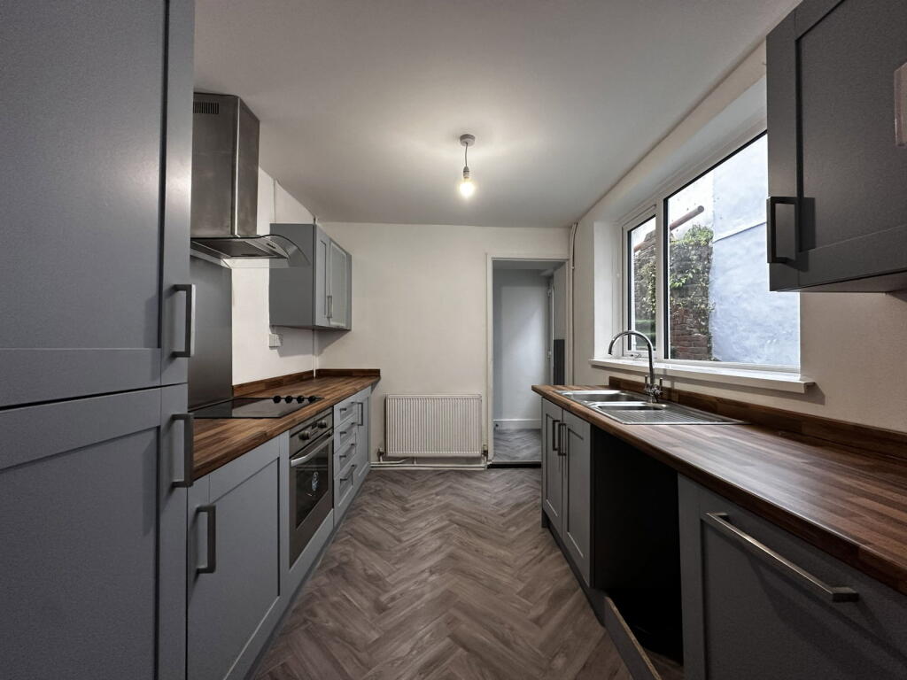 House in Swansea - View 5