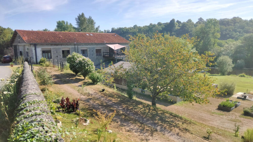 Main image of property: Poitou-Charentes, Charente, Lessac