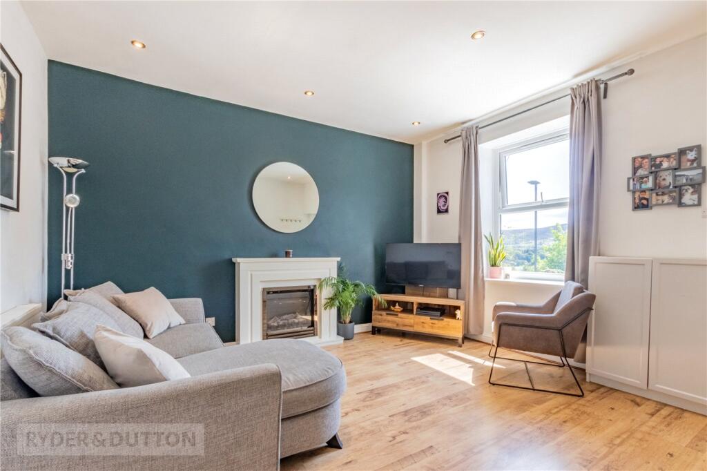 House in Oldham - View 4