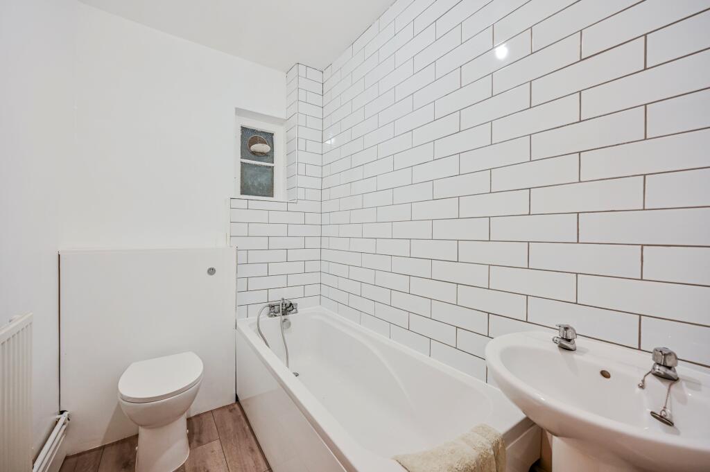 Apartment in London - More