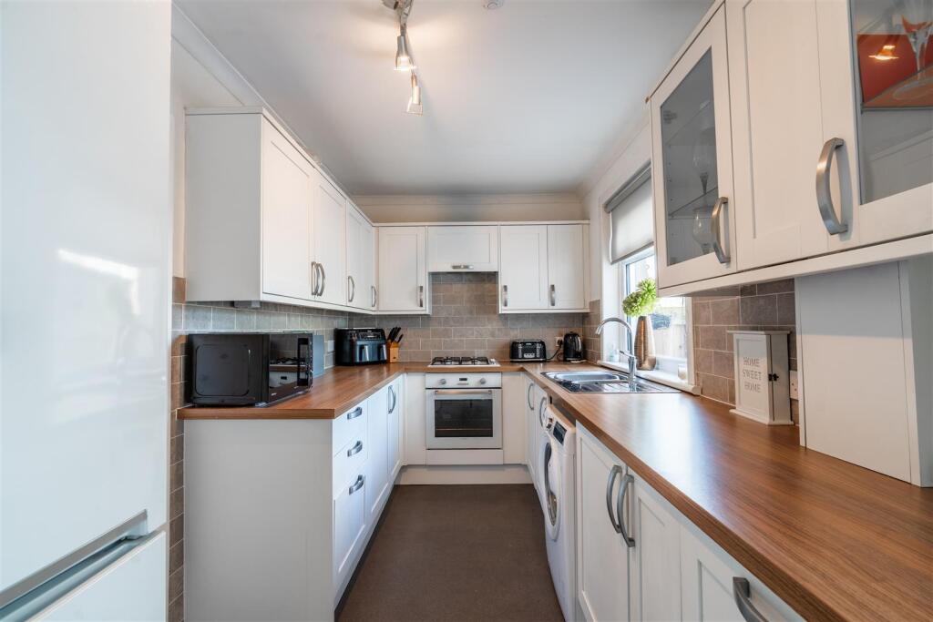 Woodlea Drive, Hamilton photo 4