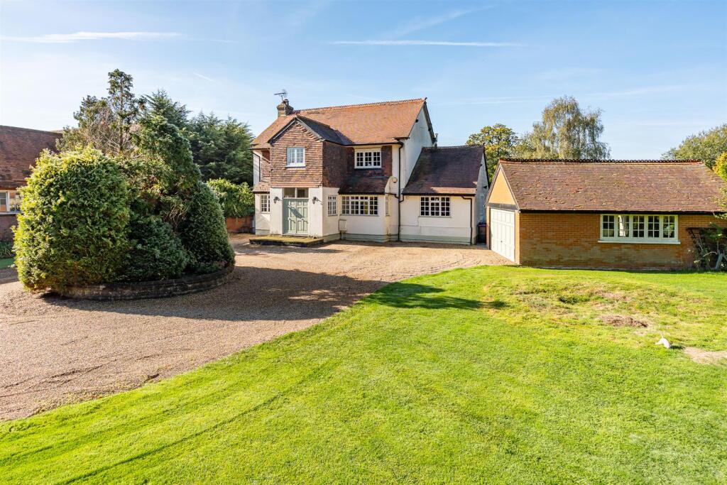 Main image of property: Epping Green Road, Epping Green