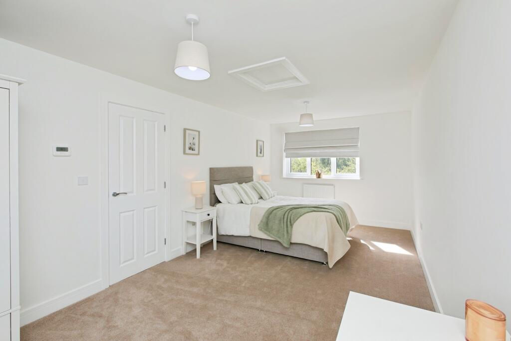 House in South Derbyshire, Derbyshire - View 3