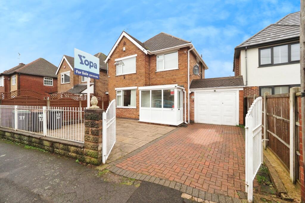 Main image of property: Cedarland Crescent, Nottingham, NG16
