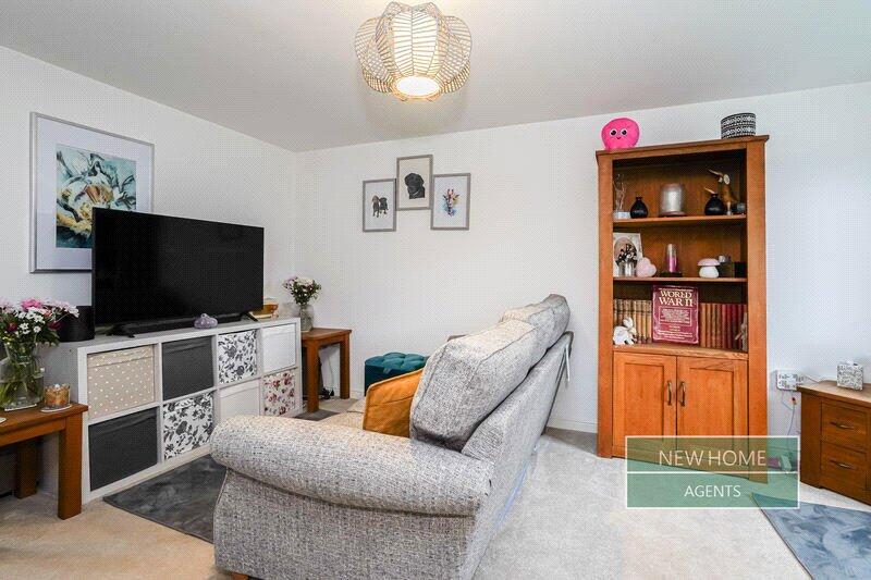 House in Newark and Sherwood, Bilsthorpe - More