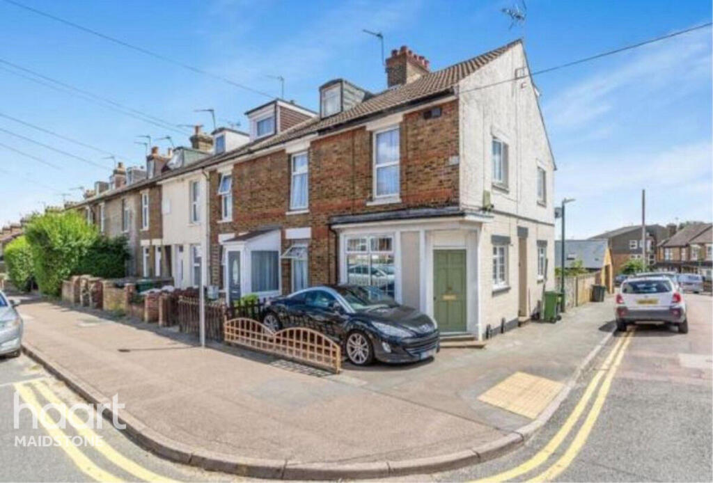 Main image of property: Tonbridge Road, Maidstone