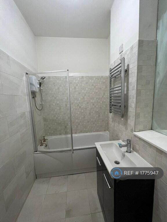 Apartment in Dundee, Central Waterfront, City Centre - More