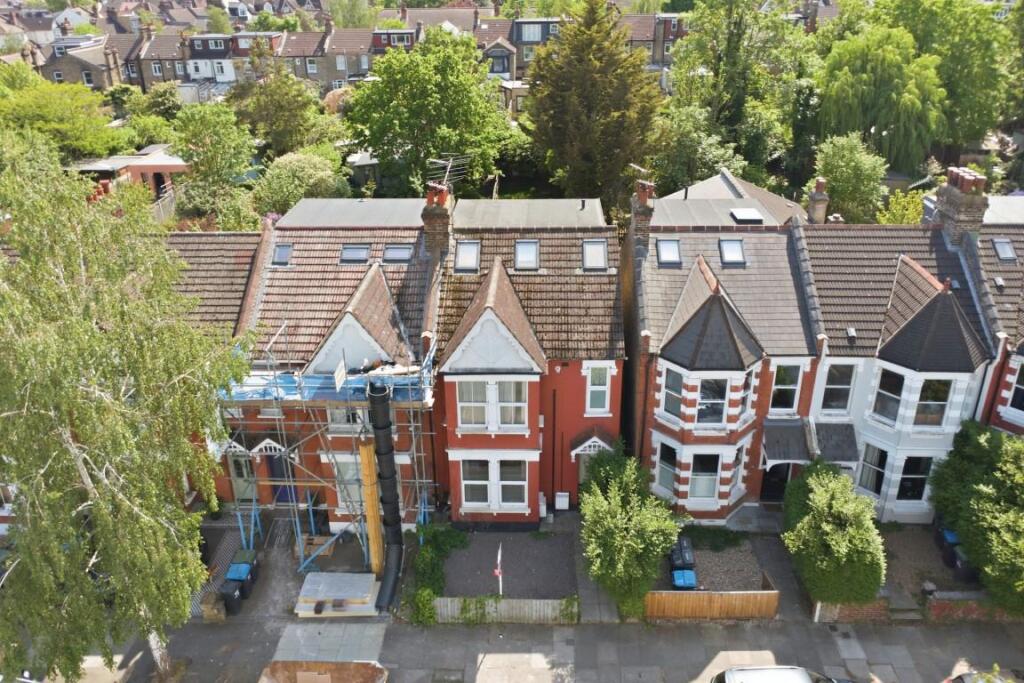 Main image of property: Eaton Park Road , Palmers Green, London, N13