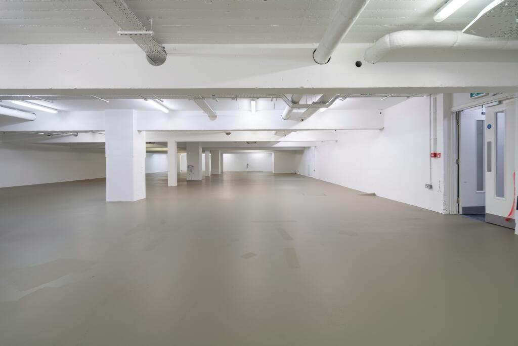 MC4417-4604-HR.jpg