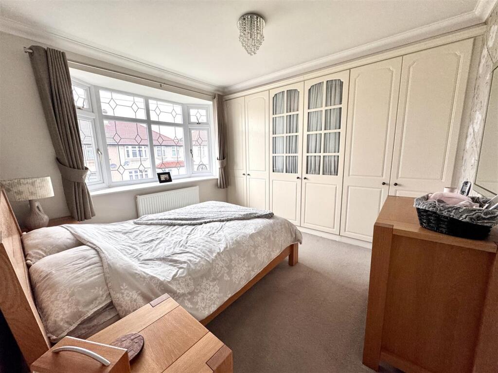 Malvern Avenue, Bexleyheath photo 4