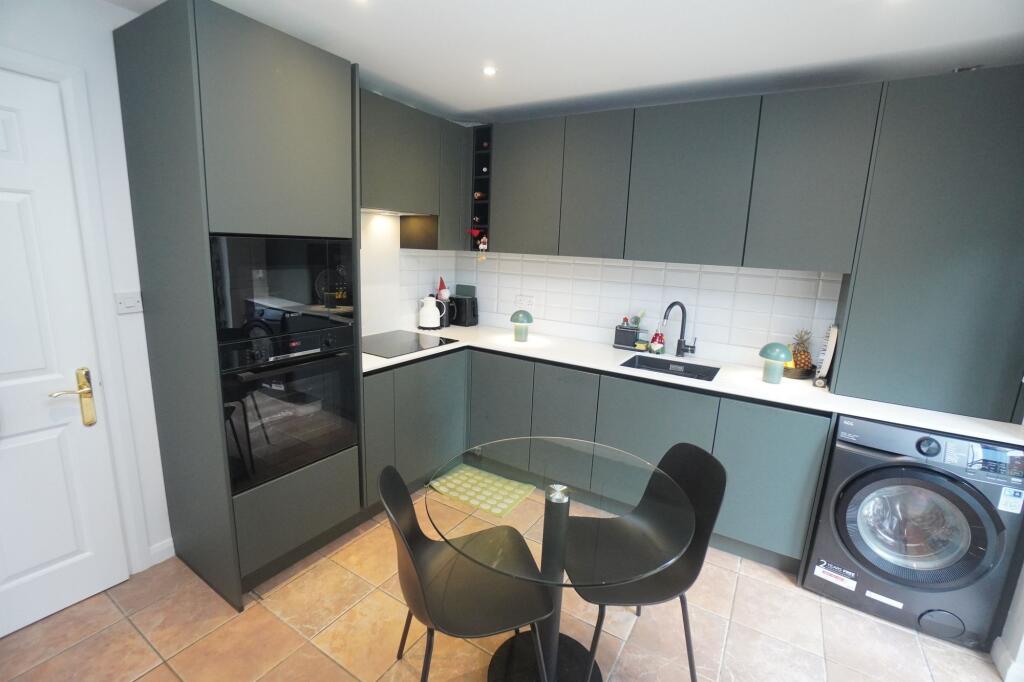 House in Downley, Buckinghamshire - View 4