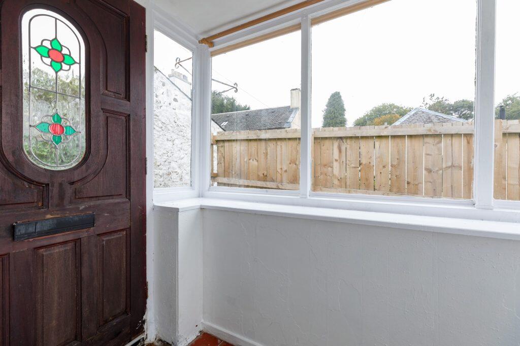 Montgomery Street, Eaglesham photo 4