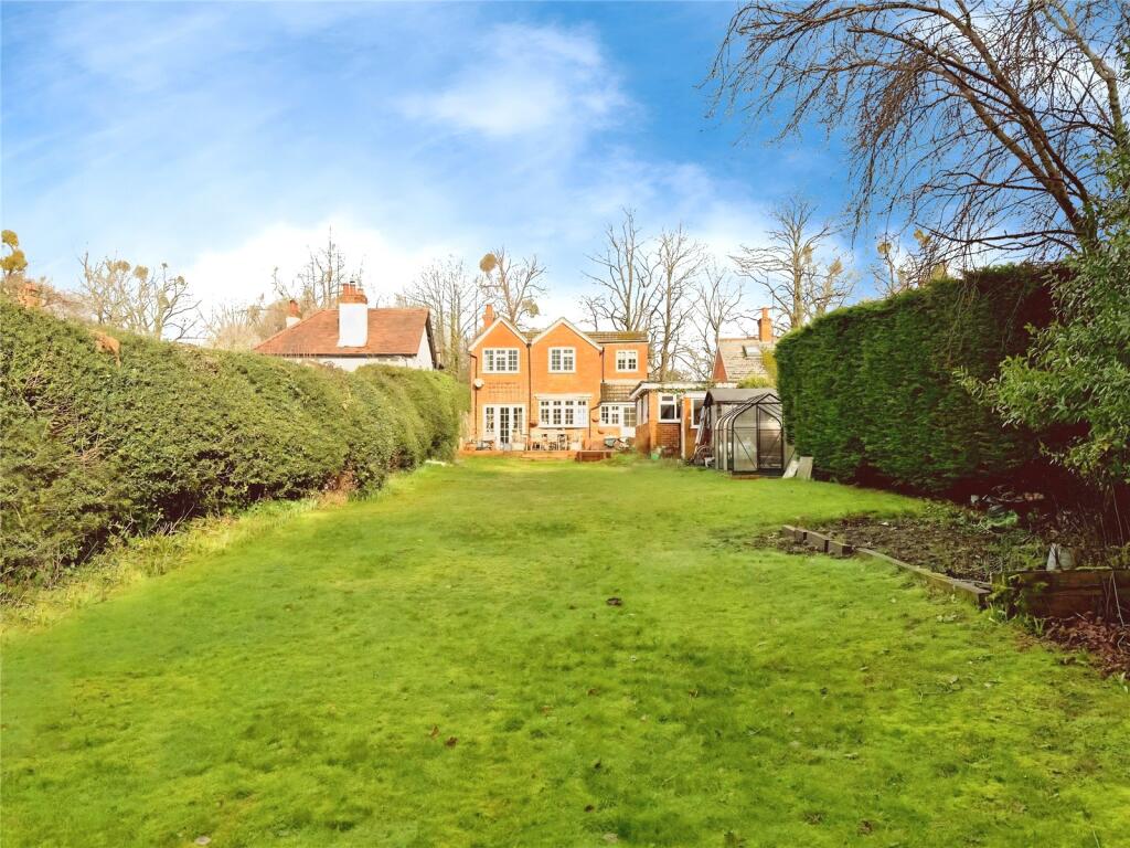 Addiscombe Road, Crowthorne, Berkshire - View 4