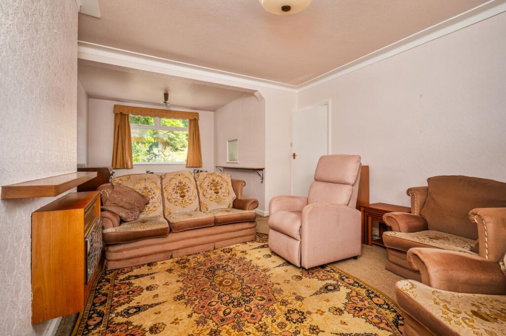 Bradford Road, Birkenshaw - View 6
