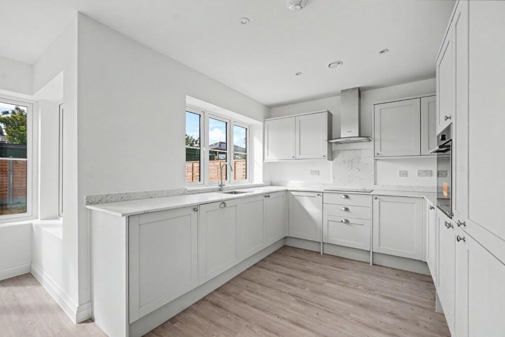 House in Swale, Minster-on-Sea - More