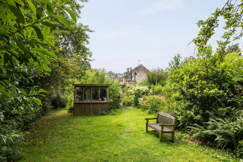 House in York - View 3