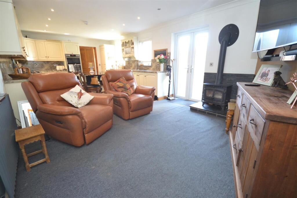 House in York - View 4