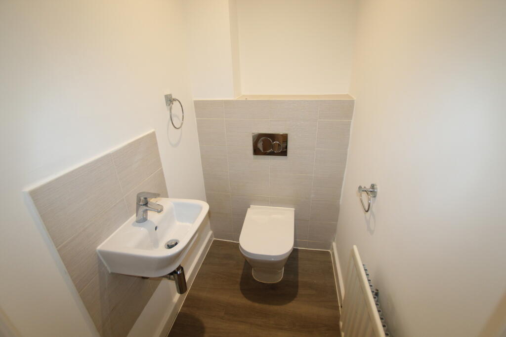 House in Tonbridge - View 5