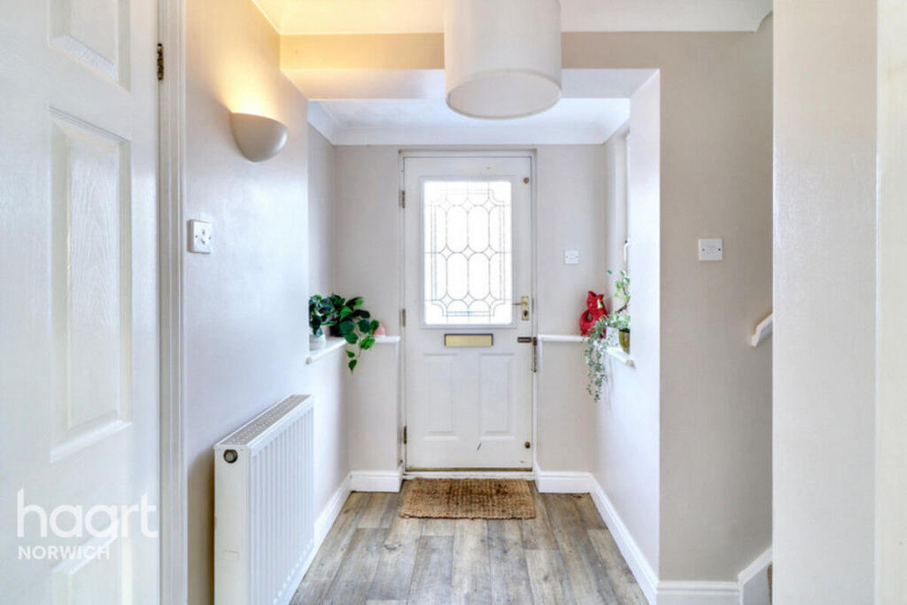Main image of property: Cranes Meadow, HARLESTON