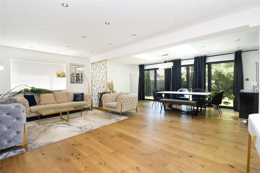 House in Guildford - View 5
