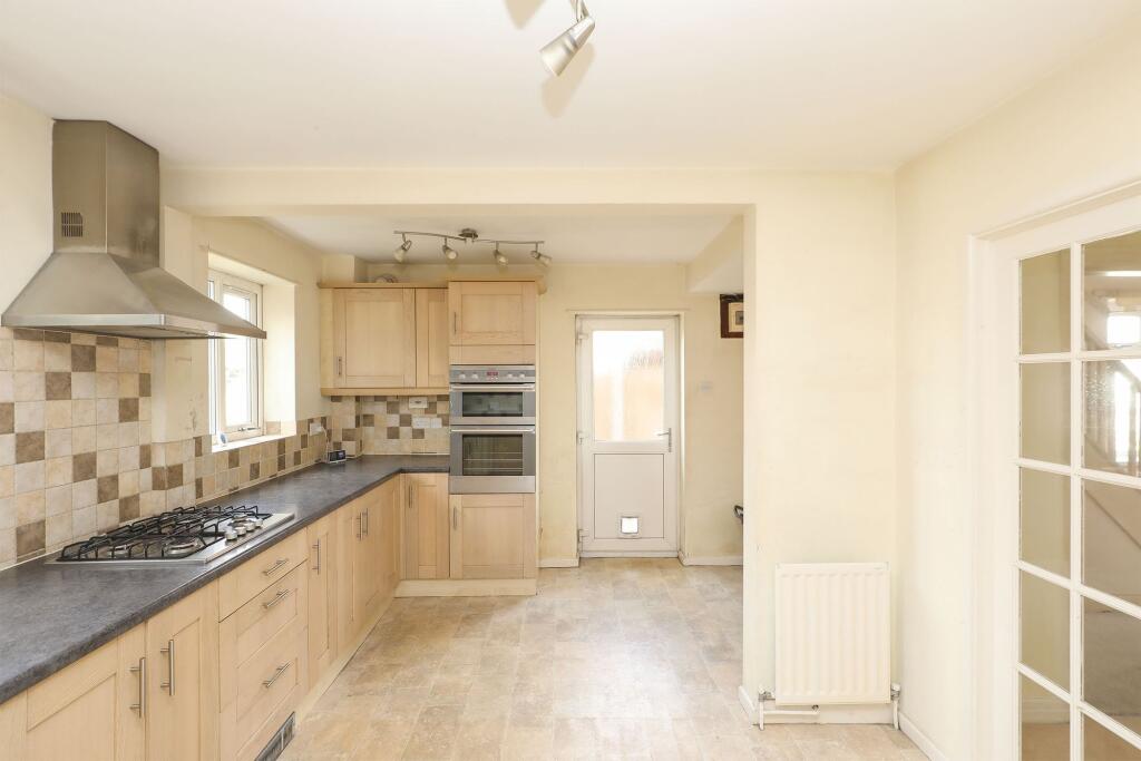 House in Chesterfield, Brimington Common, Brimington - View 3