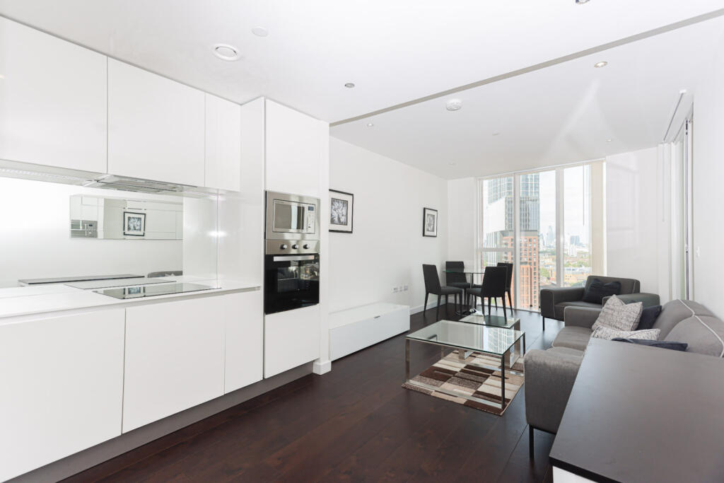 Wandsworth Road, Nine Elms, SW8 - View 2