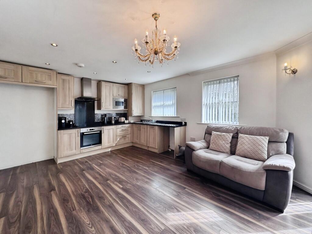 Additional image 12 of Fearnley Croft, Gomersal, BD19