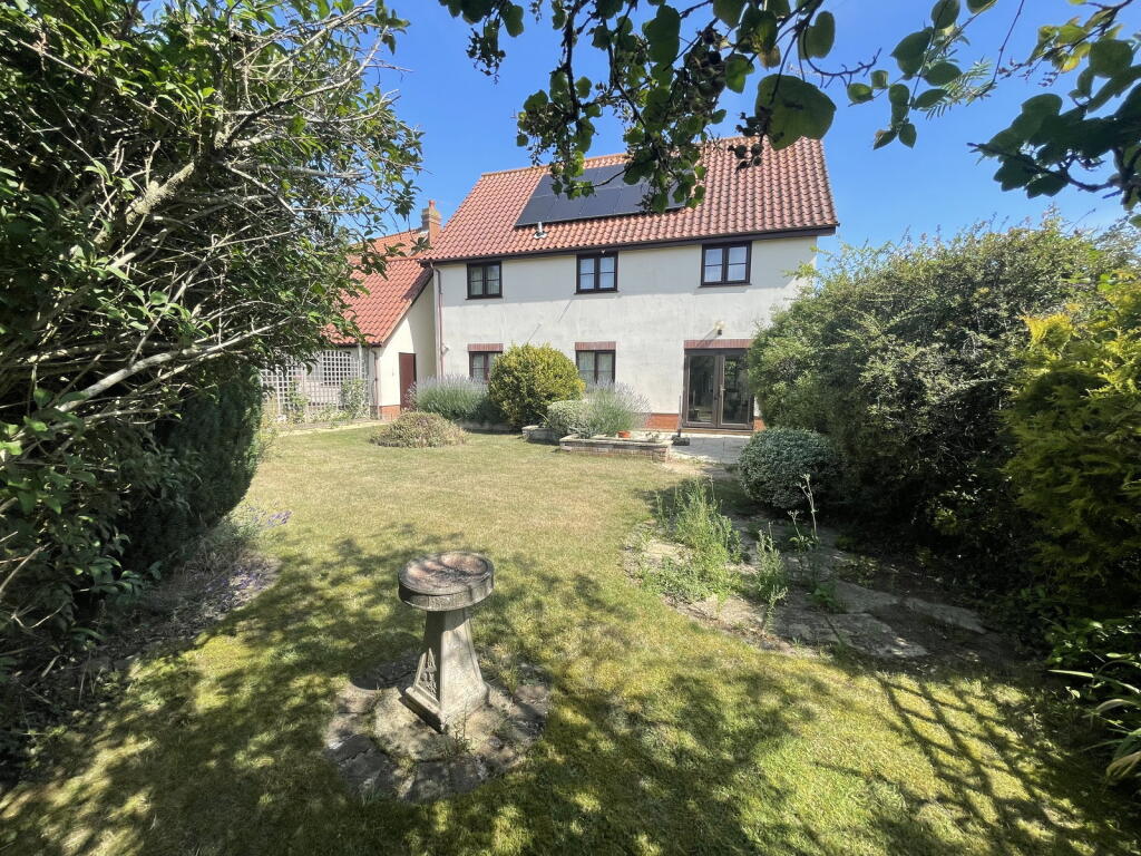 4-bed detached on Ufford, Woodbridge, £510,000