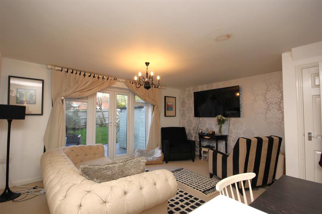 House in Higham Ferrers, North Northamptonshire - View 4