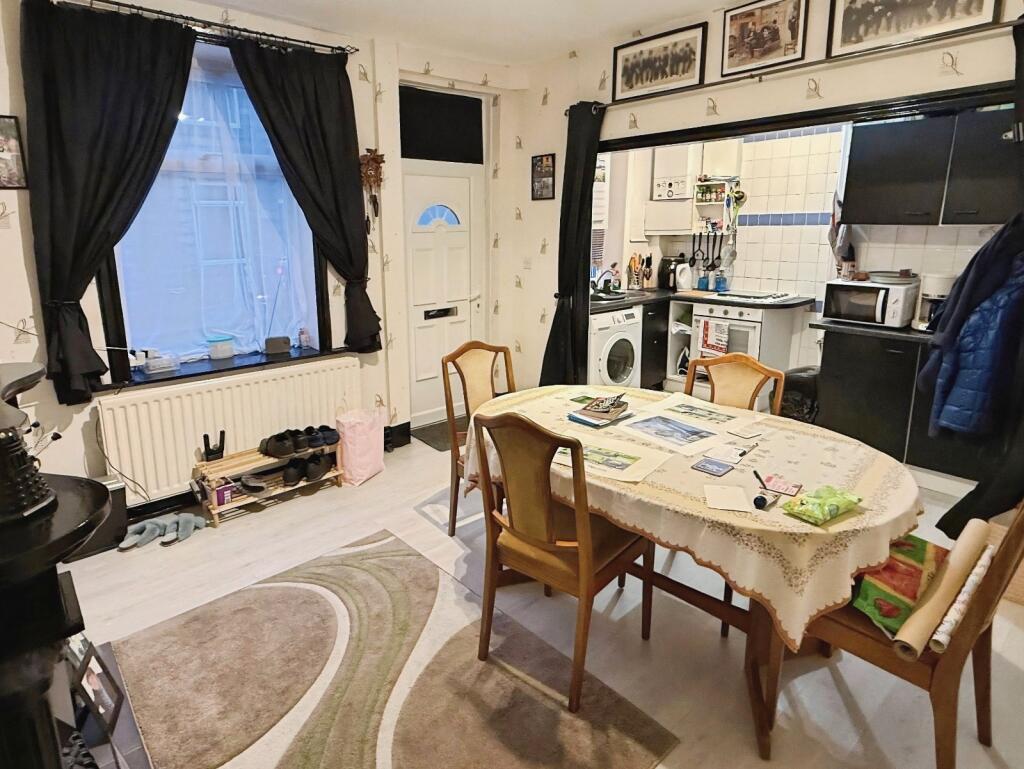 Glen View Street, Todmorden, OL14 photo 3