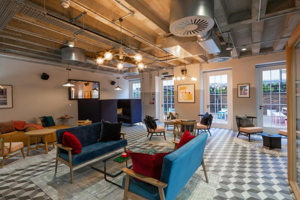 16_Dufour_s_Place15.jpg