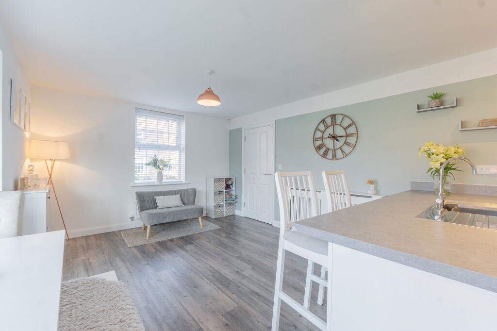 Additional image 14 of Edgefield Close, Redditch, B98 7WB