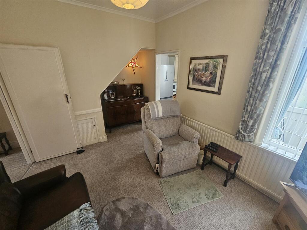 House in Cardiff, Llandaff - More